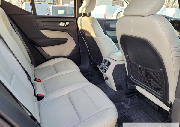 Volvo XC 40 cena 157777 przebieg: 68000, rok produkcji 2020 z Bielsk Podlaski małe 379